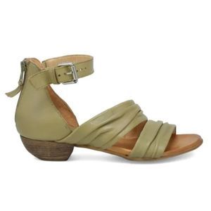 NWT Sage Cassie Heeled Sandal by Miz Mooz